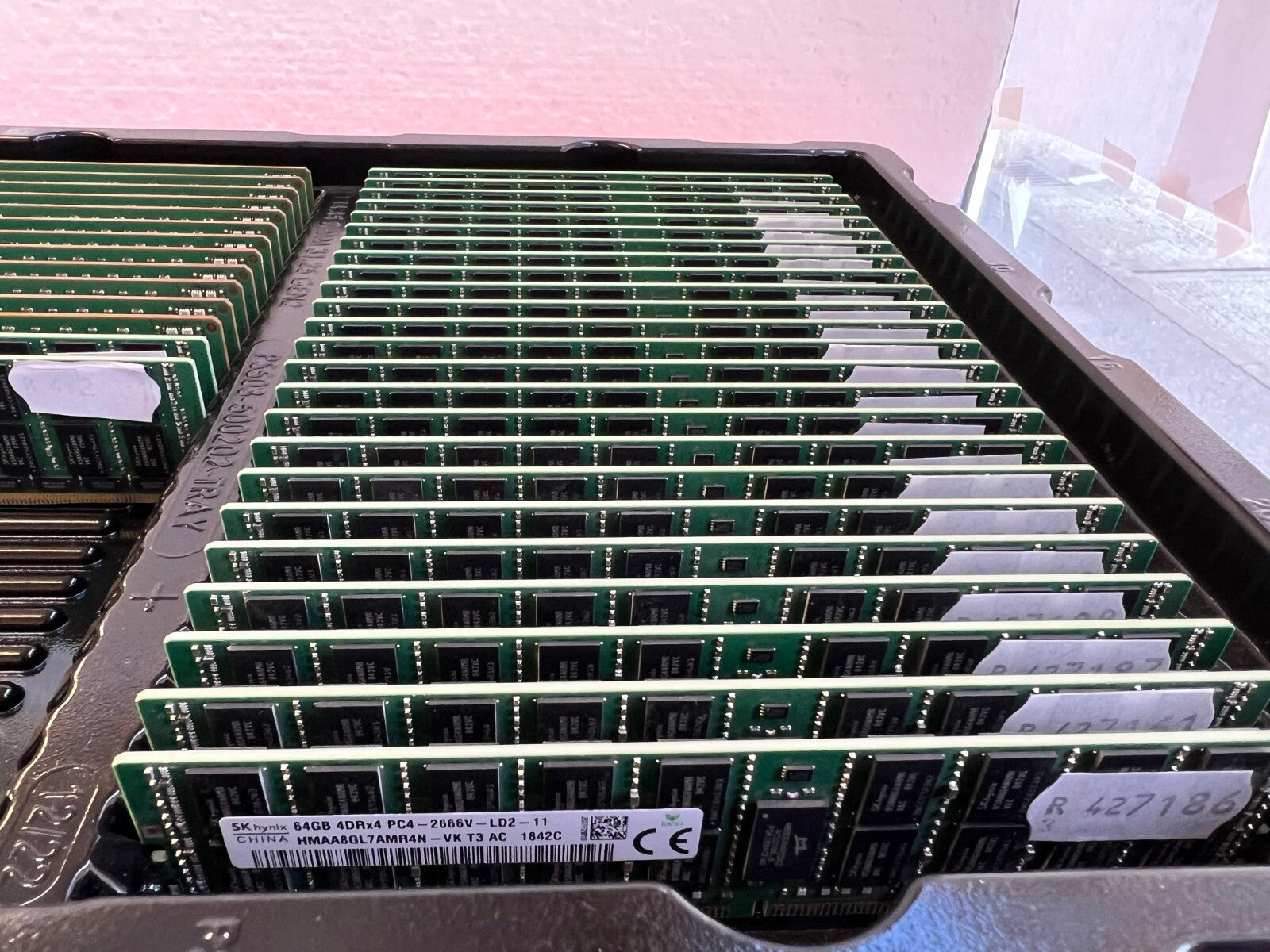 SK Hynix 64GB 4DRx4 PC4-2666V-LD2-11 Reg Server RAM HMAASGL7AMRAN-VK